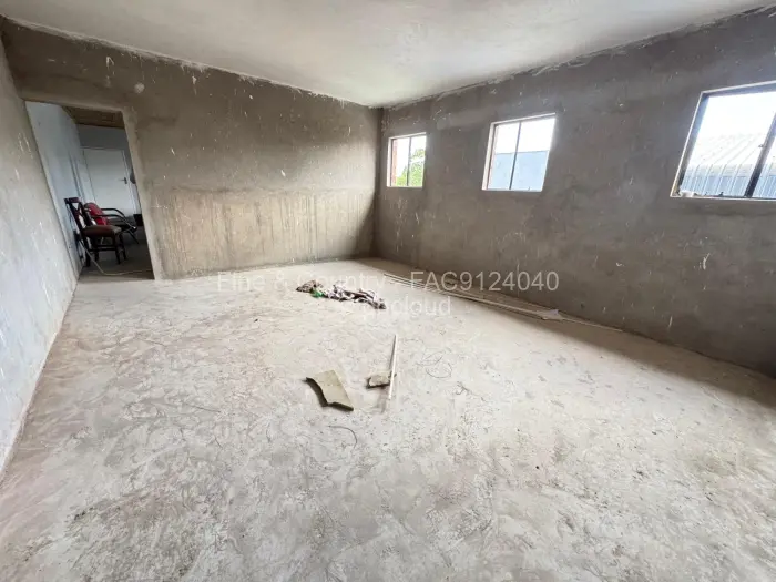 Warehouse/Industrial to Rent in Ruwa, Ruwa