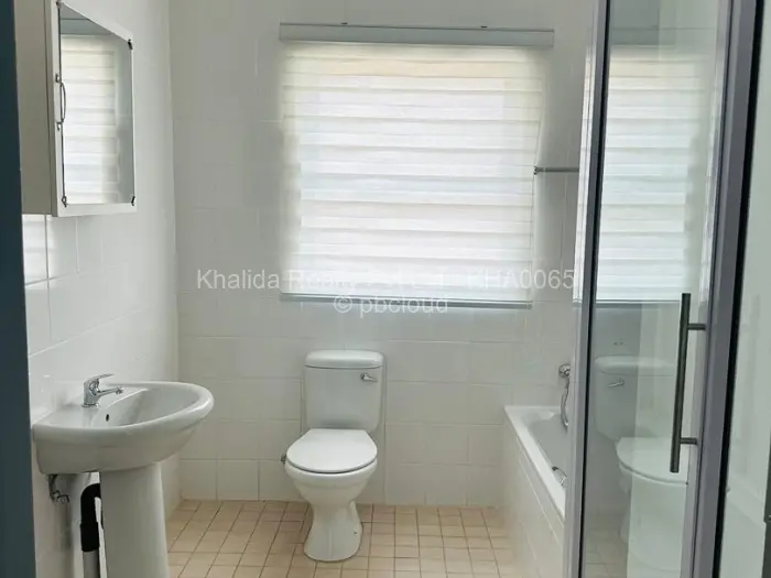 Townhouse/Cluster to Rent in Greendale North, Harare