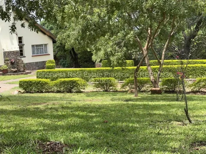 Farm/Plot for Sale in Lake Chivero, Lake Chivero