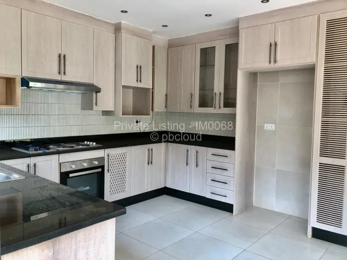 Townhouse/Cluster to Rent in Marlborough, Harare