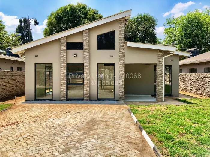 Townhouse/Cluster to Rent in Marlborough, Harare