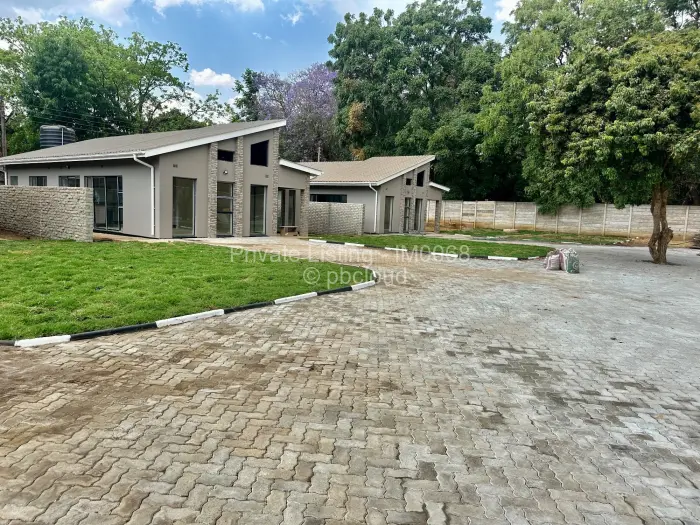 Townhouse/Cluster to Rent in Marlborough, Harare