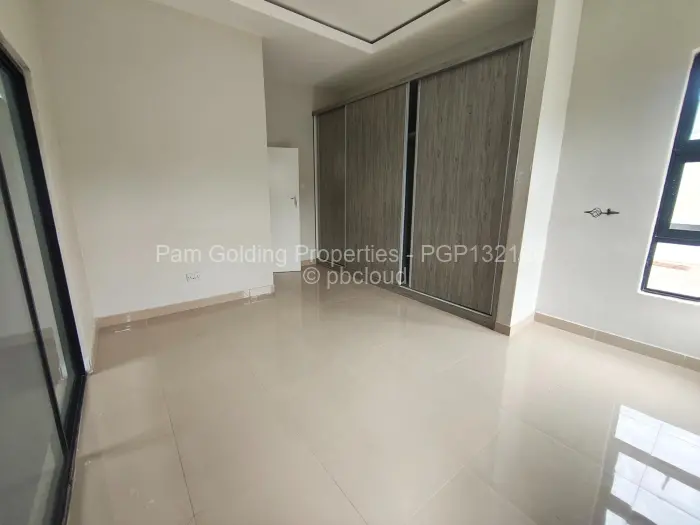 Townhouse/Cluster to Rent in Marlborough, Harare