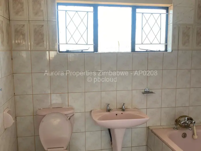 4 Bedroom House to Rent in Marlborough