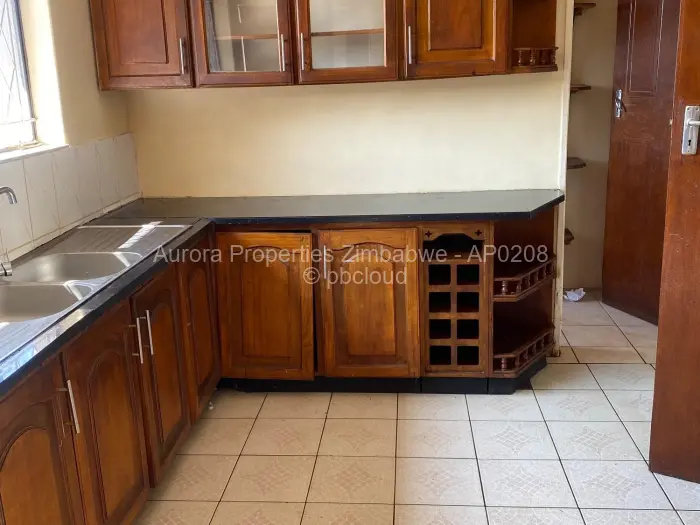 4 Bedroom House to Rent in Marlborough