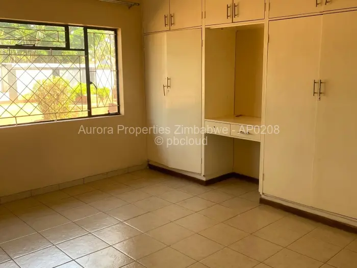 4 Bedroom House to Rent in Marlborough