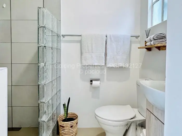 1 Bedroom Cottage/Garden Flat to Rent in Borrowdale West, Harare