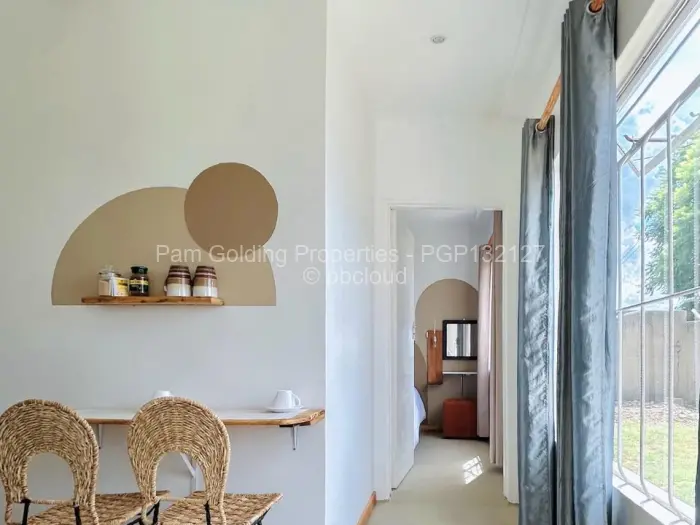 1 Bedroom Cottage/Garden Flat to Rent in Borrowdale West, Harare