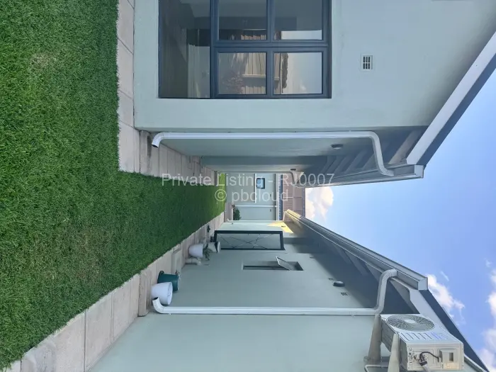 Flat/Apartment to Rent in Borrowdale West, Harare