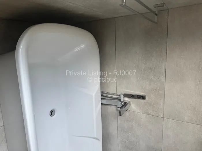 Flat/Apartment to Rent in Borrowdale West, Harare