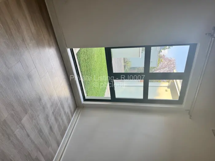 Flat/Apartment to Rent in Borrowdale West, Harare