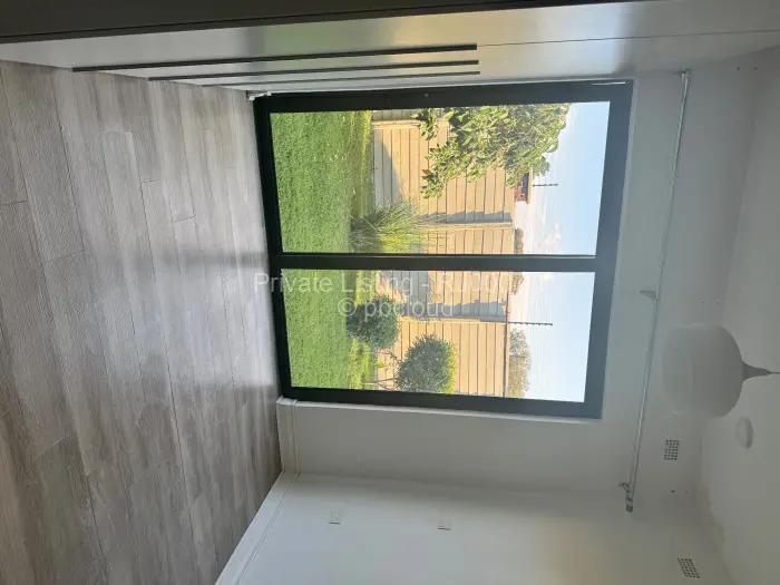 Flat/Apartment to Rent in Borrowdale West, Harare