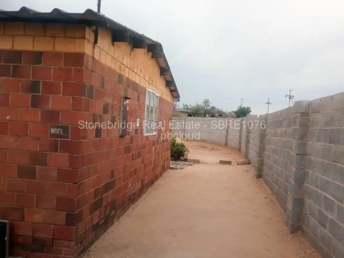 3 Bedroom House for Sale in Thorngrove, Bulawayo