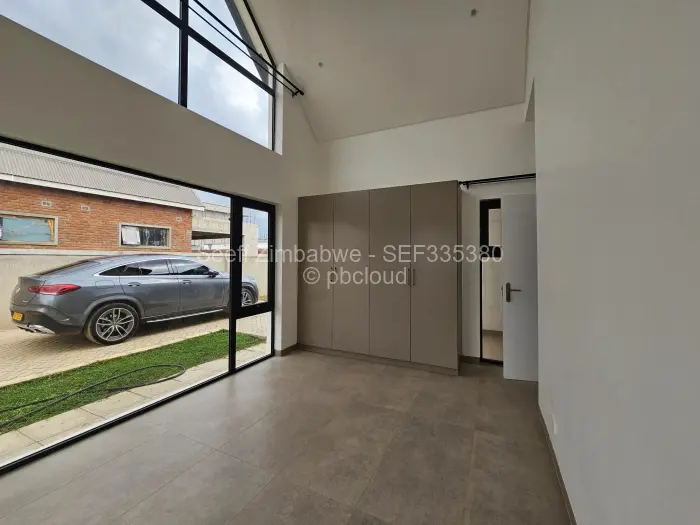 Townhouse/Cluster to Rent in Borrowdale West, Harare