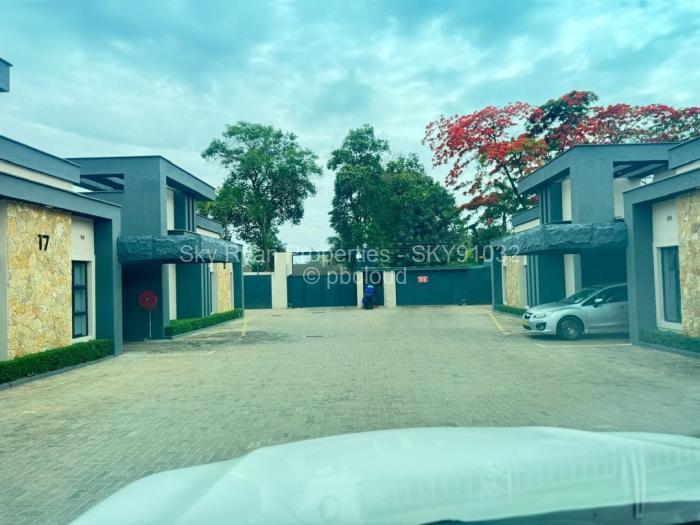Townhouse/Cluster for Sale in Mount Pleasant, Harare