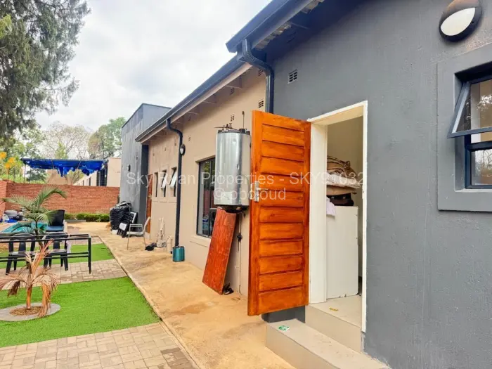 Townhouse/Cluster for Sale in Mount Pleasant, Harare