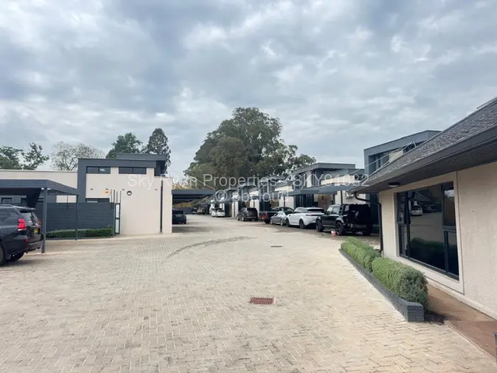 Townhouse/Cluster for Sale in Mount Pleasant, Harare