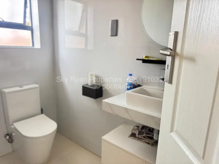 Townhouse/Cluster for Sale in Mount Pleasant, Harare