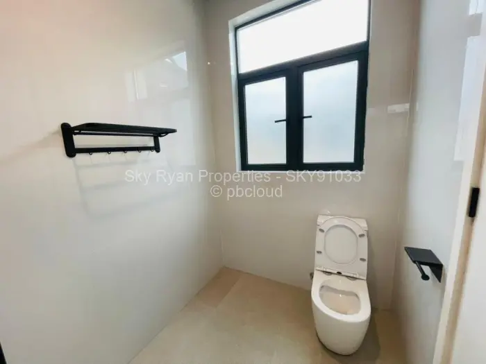 Townhouse/Cluster for Sale in Mount Pleasant, Harare