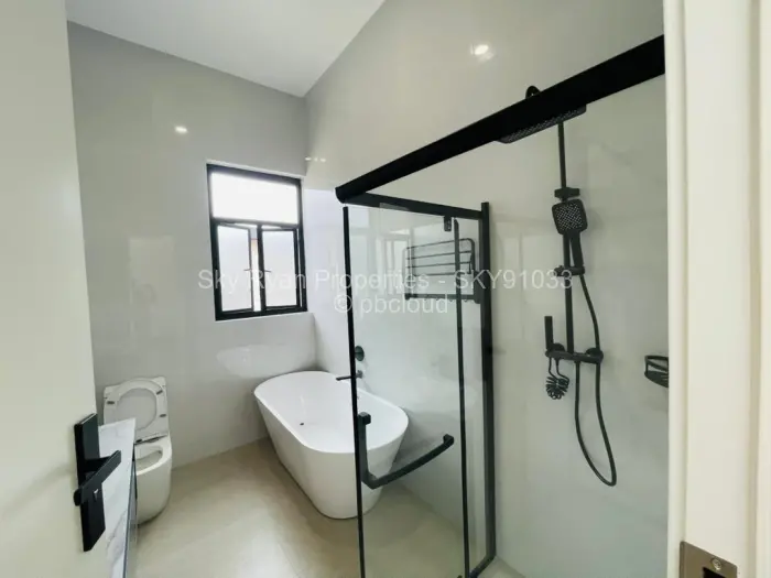 Townhouse/Cluster for Sale in Mount Pleasant, Harare