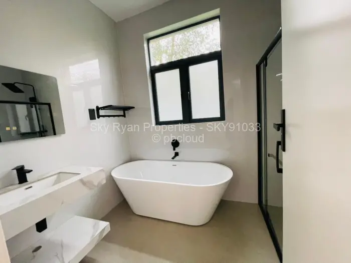 Townhouse/Cluster for Sale in Mount Pleasant, Harare