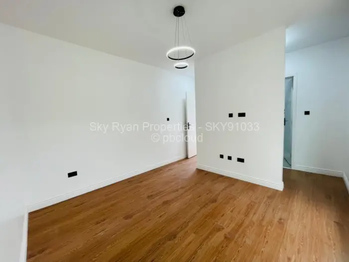 Townhouse/Cluster for Sale in Mount Pleasant, Harare