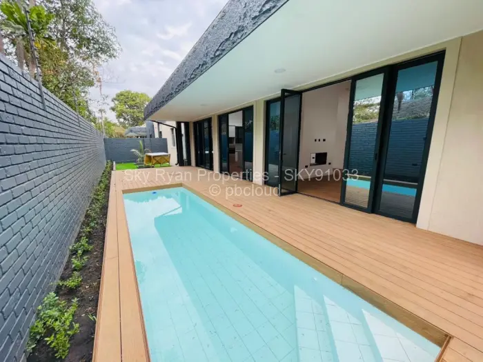 Townhouse/Cluster for Sale in Mount Pleasant, Harare