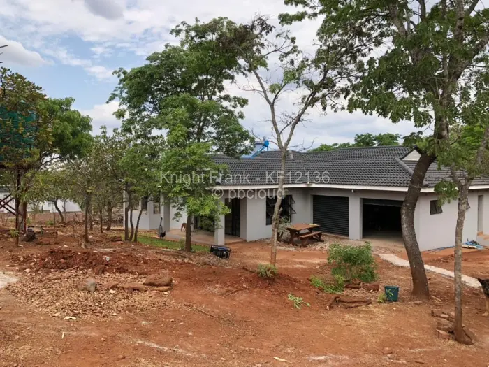 5 Bedroom House for Sale in Shawasha Hills, Harare