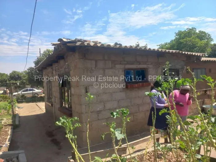 1 Bedroom House for Sale in Mkoba, Gweru