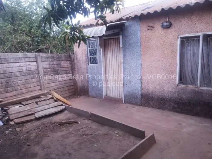 4 Bedroom House for Sale in Kuwadzana, Harare
