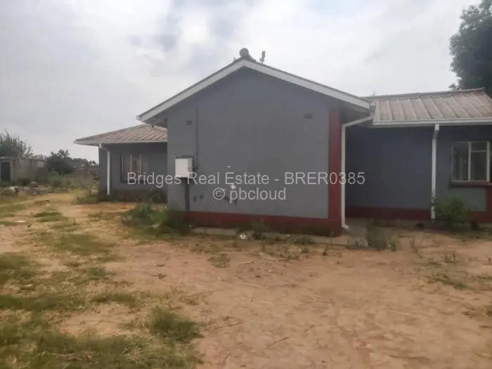 3 Bedroom House to Rent in Highfield, Harare