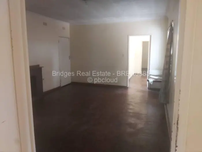 3 Bedroom House to Rent in Highfield, Harare