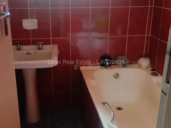 3 Bedroom House to Rent in Msasa Park, Harare