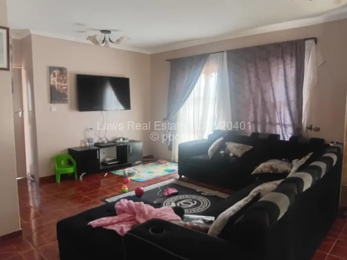 3 Bedroom House to Rent in Msasa Park
