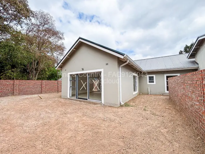 Townhouse/Cluster for Sale in Greendale, Harare