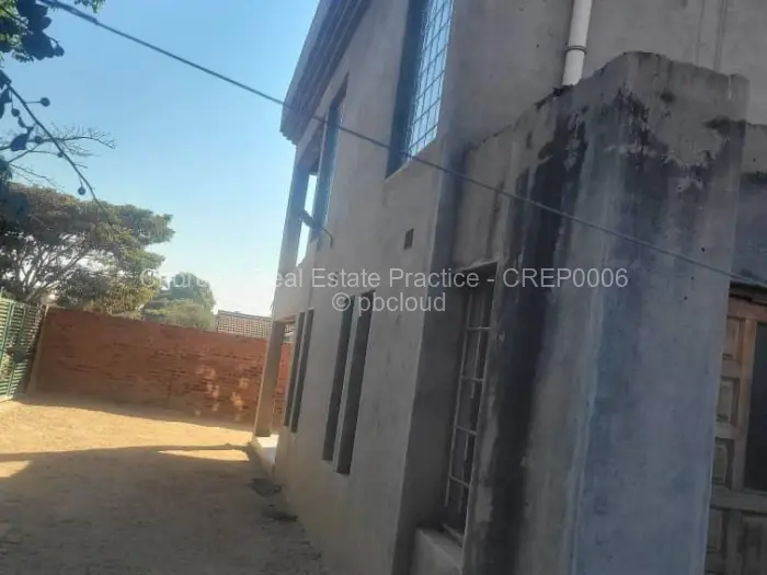 4 Bedroom House for Sale in Zimre Park, Harare
