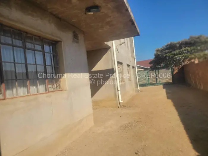 4 Bedroom House for Sale in Zimre Park, Harare