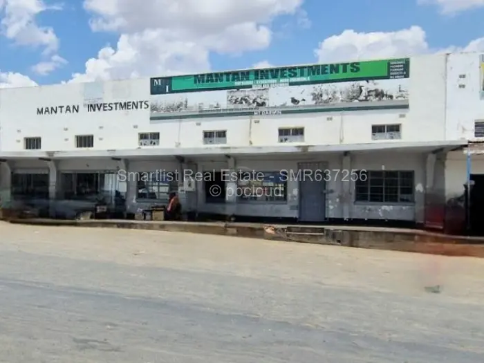 Retail/Shop for Sale in Mount Darwin, Mount Darwin