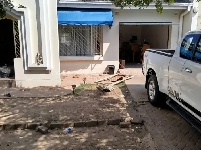 Townhouse/Cluster to Rent in Athlone, Harare