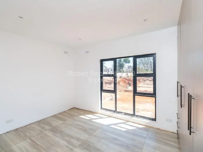 Townhouse/Cluster for Sale in Pomona, Harare