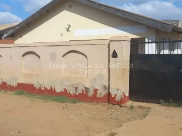 4 Bedroom House for Sale in Kuwadzana, Harare