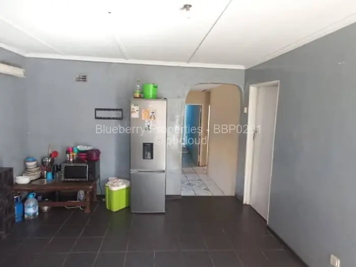 4 Bedroom House for Sale in Kuwadzana, Harare