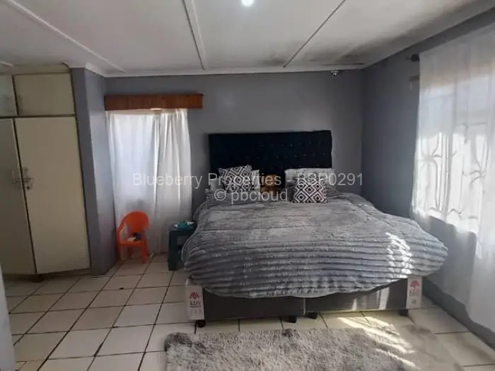 4 Bedroom House for Sale in Kuwadzana, Harare