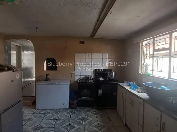 4 Bedroom House for Sale in Kuwadzana, Harare