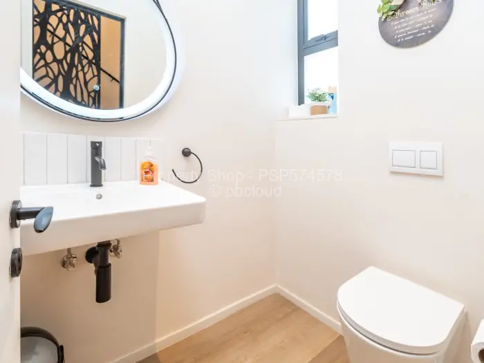 Townhouse/Cluster to Rent in Vainona, Harare