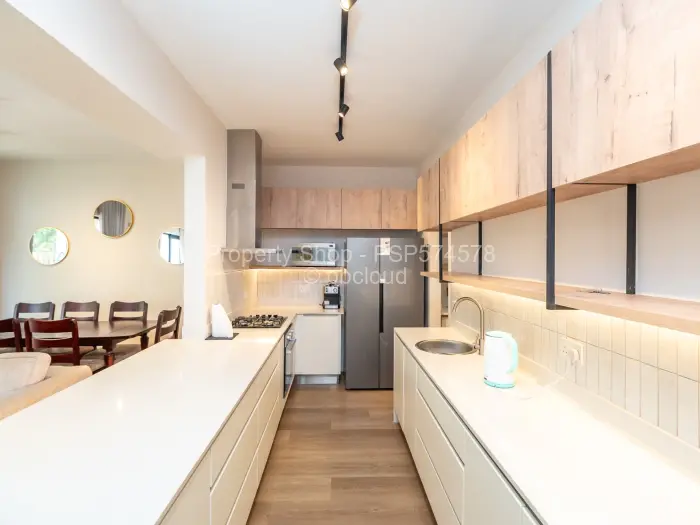 Townhouse/Cluster to Rent in Vainona, Harare