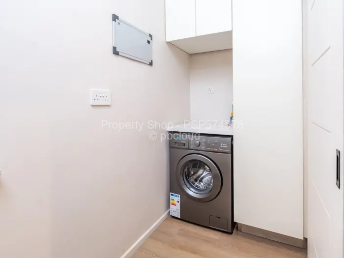 Townhouse/Cluster to Rent in Vainona, Harare