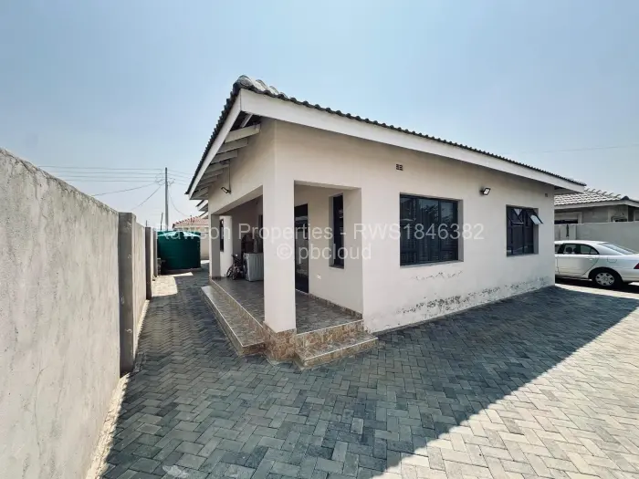 4 Bedroom House for Sale in Madokero Estates, Harare