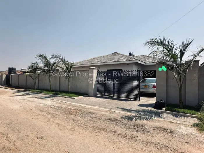 4 Bedroom House for Sale in Madokero Estates, Harare