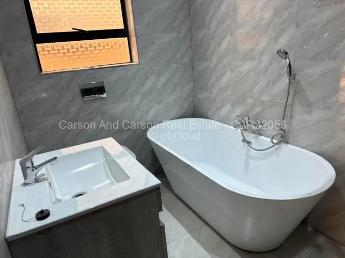 Townhouse/Cluster to Rent in Avondale West, Harare